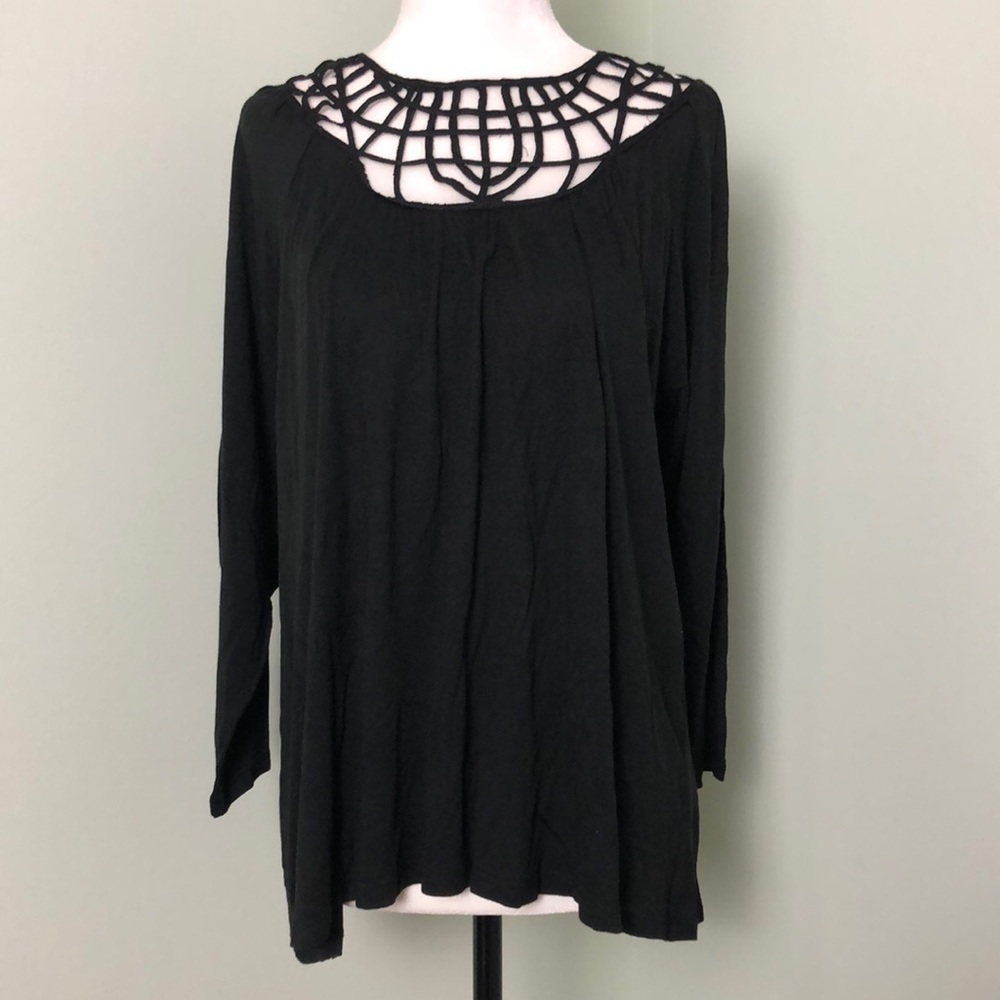 ❤️ S ❤️ NWT Anthro Top Lace Cut Out Long Sleeves​